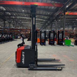 Xe nâng chân rộng 1,6 tấn CL1630GEY