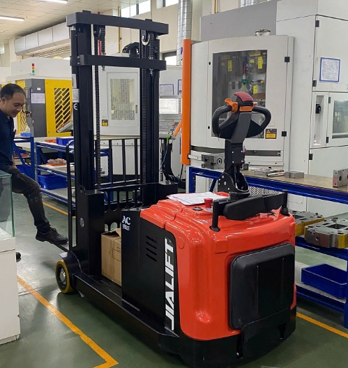 Xe nâng Stacker đối trọng Jialift 1,5 tấn E1530GL